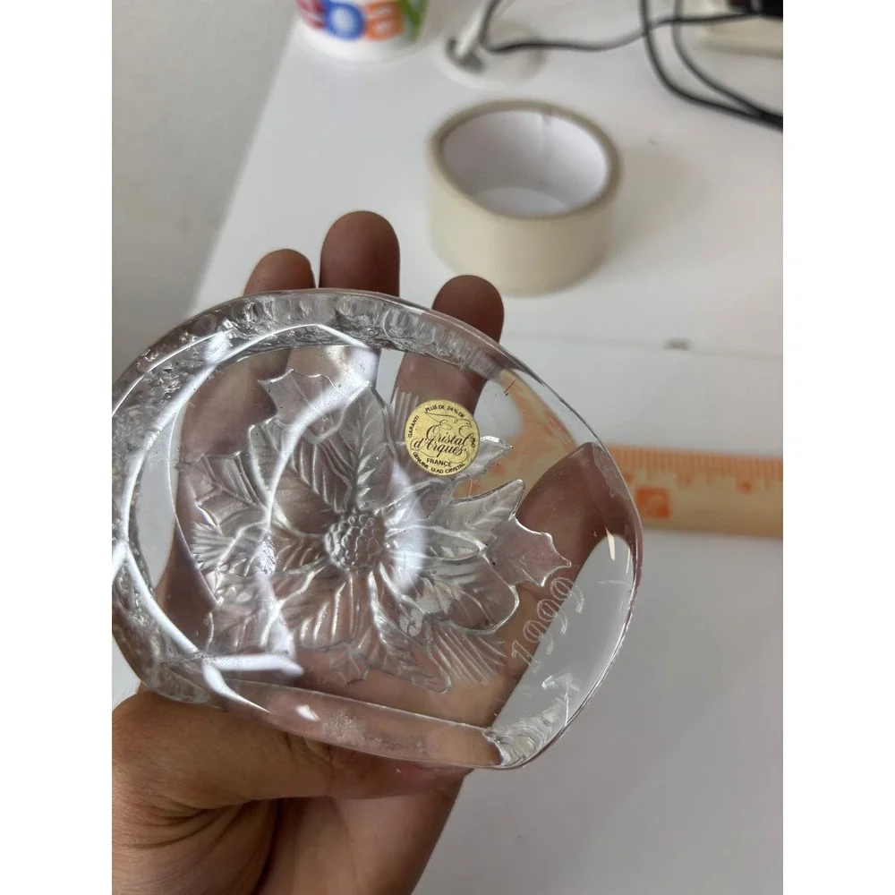 Cristal d'Arques Crystal Poinsettia Napkin Holder 1999 Frosted Floral France